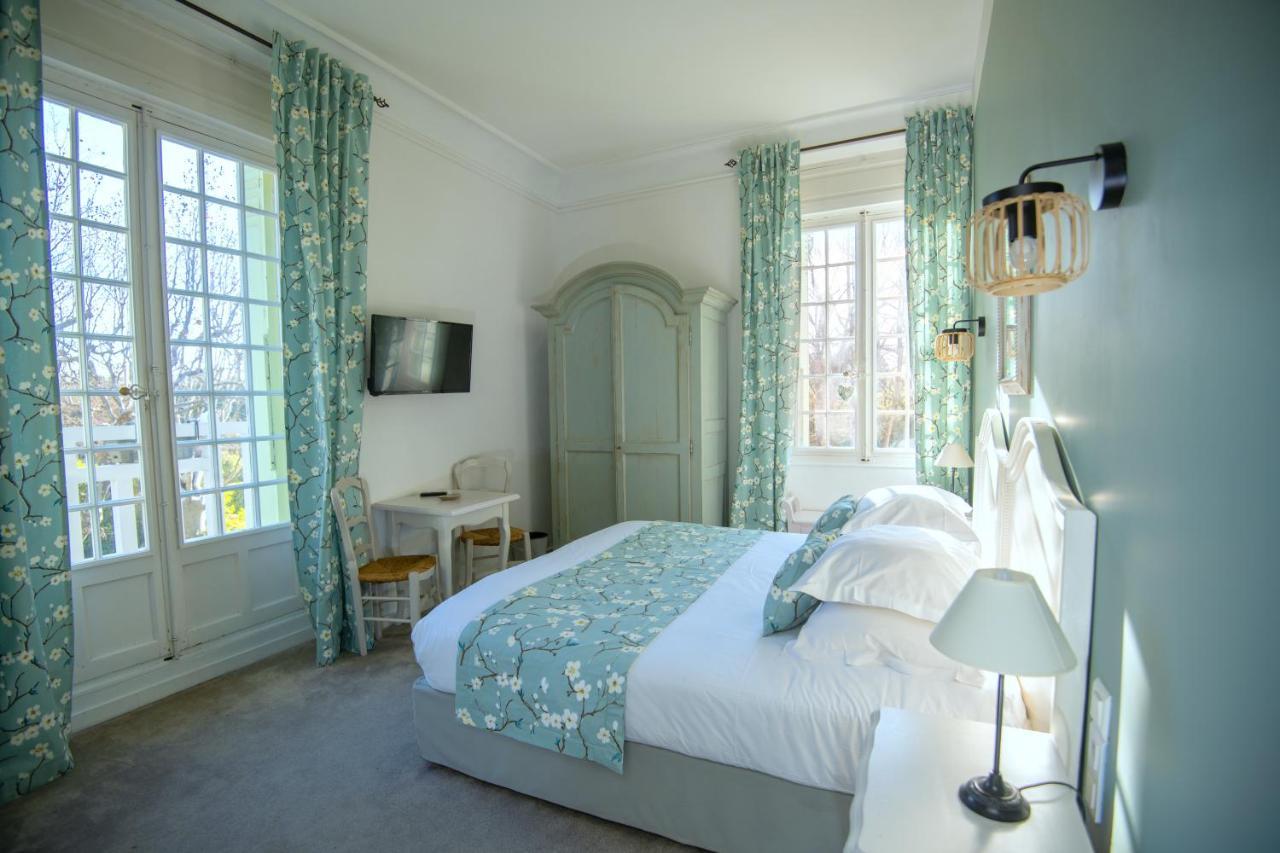 Demeures Et Chateaux Hotel L'Hermitage بيرنيه لو فونتينز المظهر الخارجي الصورة