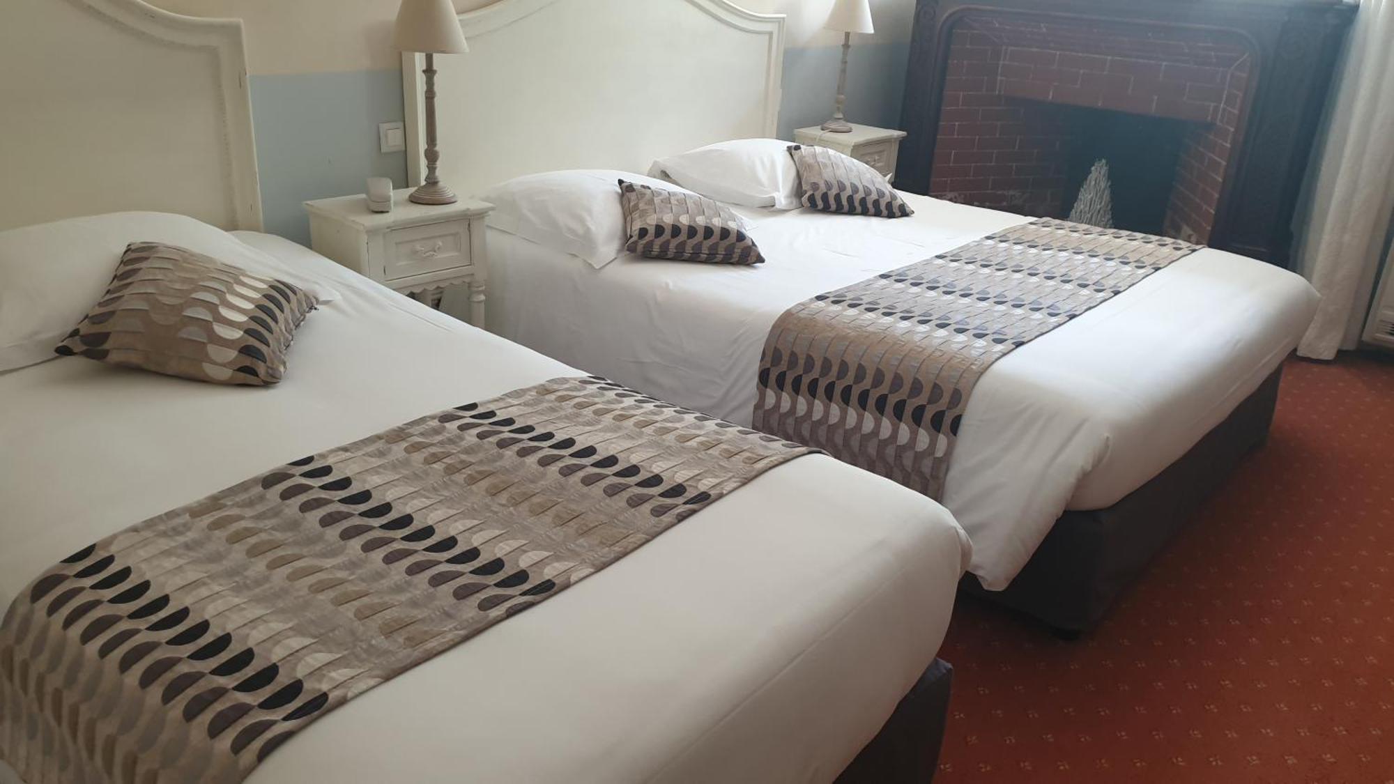 Demeures Et Chateaux Hotel L'Hermitage بيرنيه لو فونتينز المظهر الخارجي الصورة