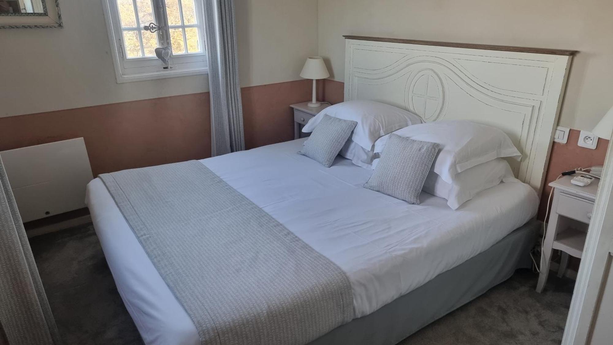 Demeures Et Chateaux Hotel L'Hermitage بيرنيه لو فونتينز المظهر الخارجي الصورة