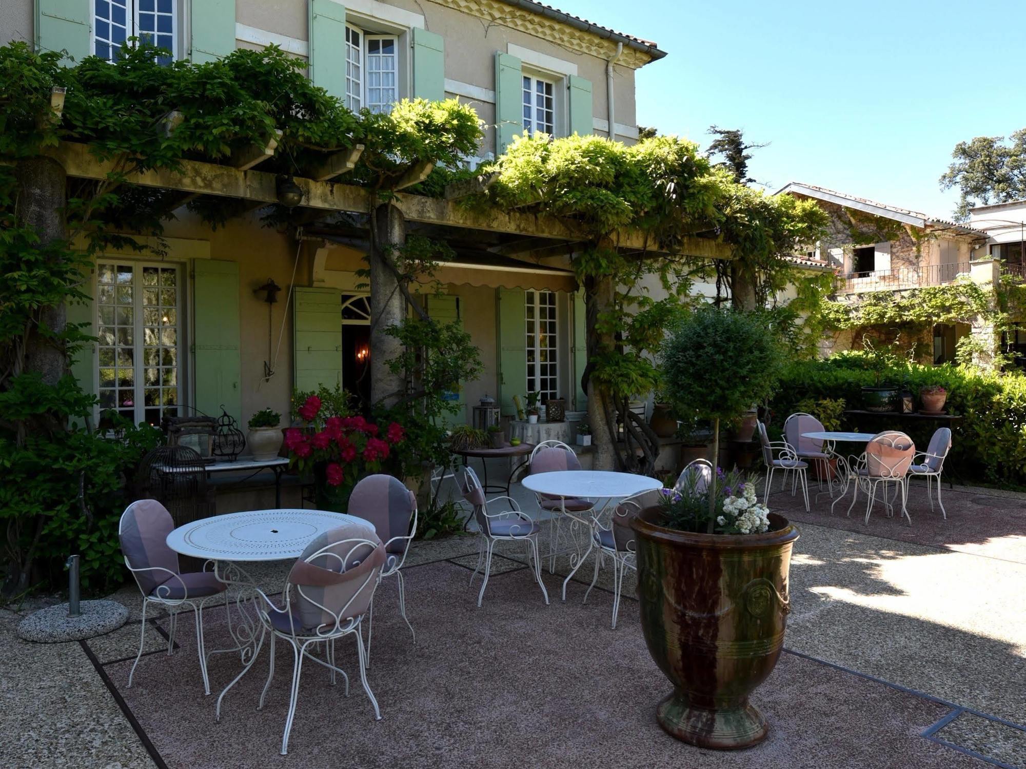 Demeures Et Chateaux Hotel L'Hermitage بيرنيه لو فونتينز المظهر الخارجي الصورة